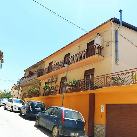 Locazione Tur Gambino Mariana Nicoletta *